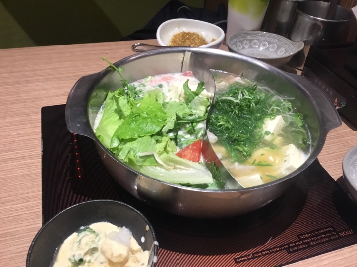 [食評]統一時代百貨3樓涮乃葉(統一時代市府店)~新鮮鍋物吃到飽