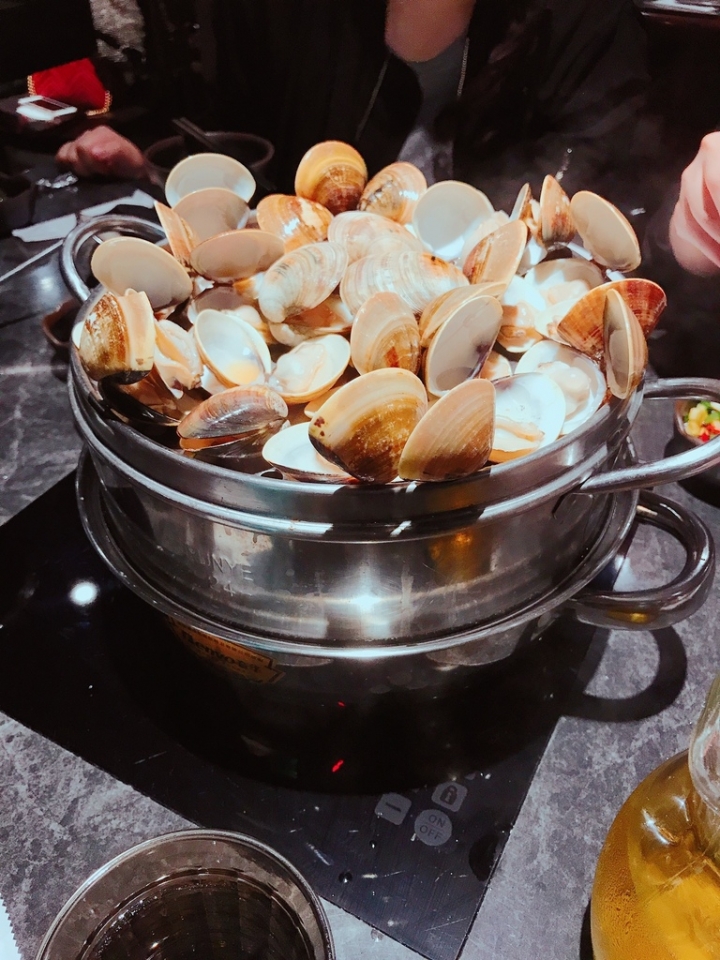 「新北板橋美食」蒸火鍋-錵鑶。海鮮蒸火鍋 海鮮蒸籠塔 ~是痛風餐但是就是爽~~海鮮饕客不容錯過
