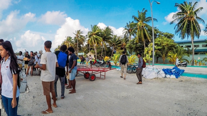 3分鐘帶你搭一趟馬爾地夫居民島渡輪！Maafushi居民島交通攻略｜馬爾地夫 Ep 6｜馬列島｜旅行，路上。