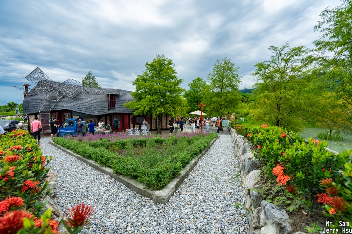 花蓮-見花忘憂~金針花之旅~(MR.Sam/赤科山/六十石山/慶修院/落雨松)