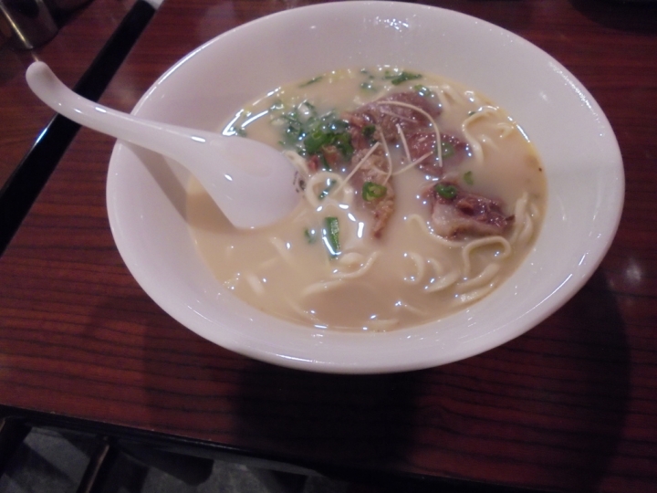 [食評]此生必吃的七十二牛肉麵(捷運忠孝新生站附近)