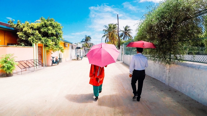 馬爾地夫海島竟然禁止穿比基尼!? 5分鐘帶你環島居民島Maafushi！(上集)｜馬爾地夫 EP 8｜居民島｜旅行，路上。