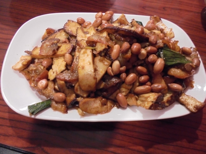 [食評]此生必吃的七十二牛肉麵(捷運忠孝新生站附近)