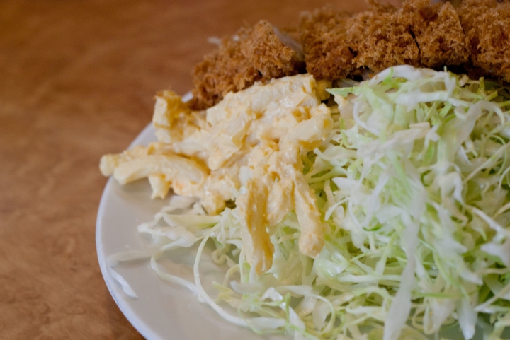 【美食。食記】東京 五反田 今年最棒的雞腿排飯 とん金 炸物 豬排 油炸 豚金 推薦
