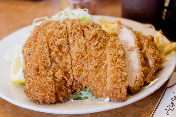 【美食。食記】東京 五反田 今年最棒的雞腿排飯 とん金 炸物 豬排 油炸 豚金 推薦