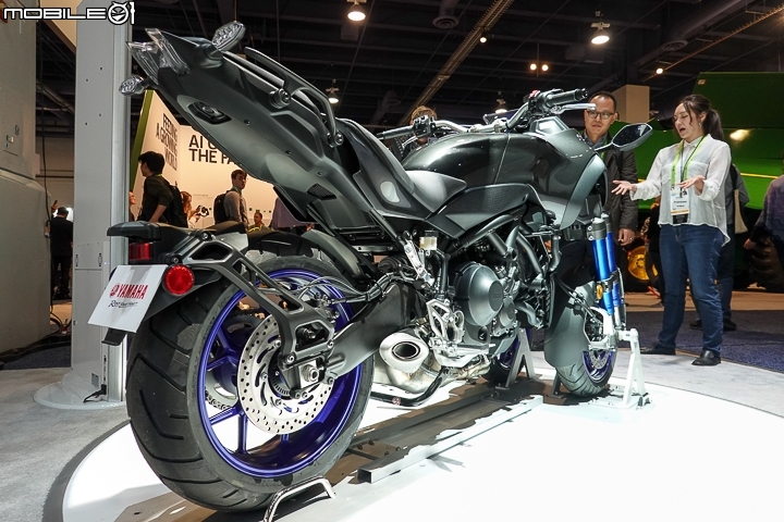 YAMAHA NIKEN 三輪巨獸現身 CES 展現堅強科技實力