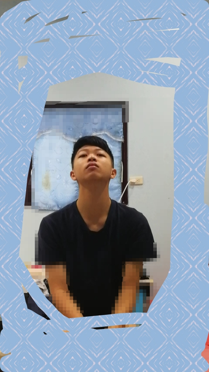 臉整個歪了（不對稱）