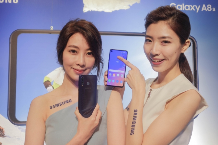三星Galaxy A8s 快速上手體驗