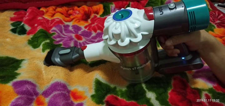 居家清潔的開掛神器!!! Dyson v7 mattress 除螨機  塵螨退散~!!