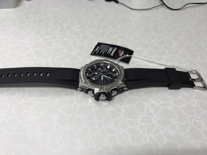 Casio GST-B100-1ADR 跨年開箱