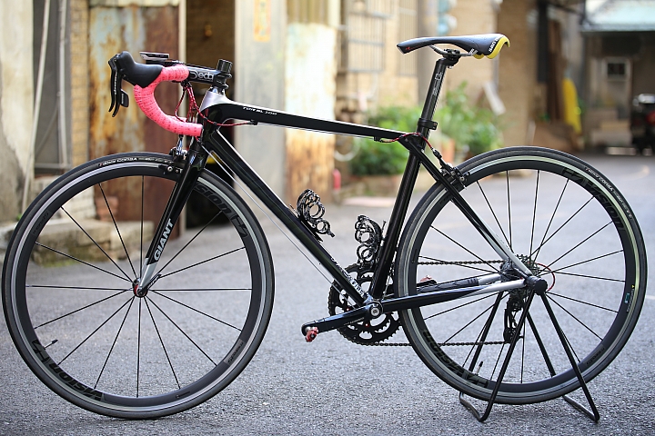 [微開箱]我的第一部 Colnago C60