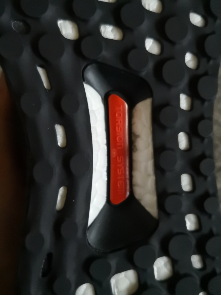 Ultra boost真假鞋