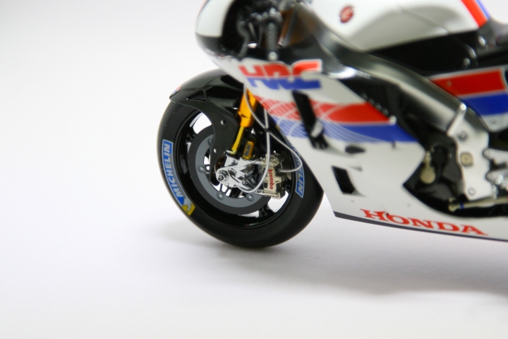[開箱] SPARK HONDA RC213V FA14  1/12 [傷眼甚入]