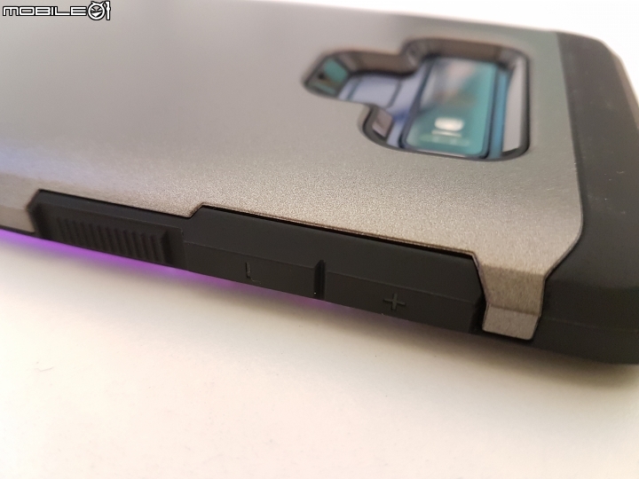 NOTE9換新衣服 SPIGEN Tough Armor 軍規防摔保護殼
