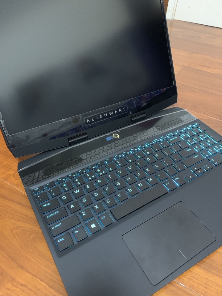 Dell Alienware M15