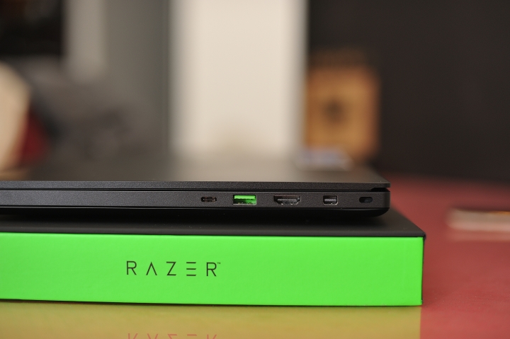 Razer BLADE 15 (2018版) 入門機型 SSD+2TB 簡易開箱