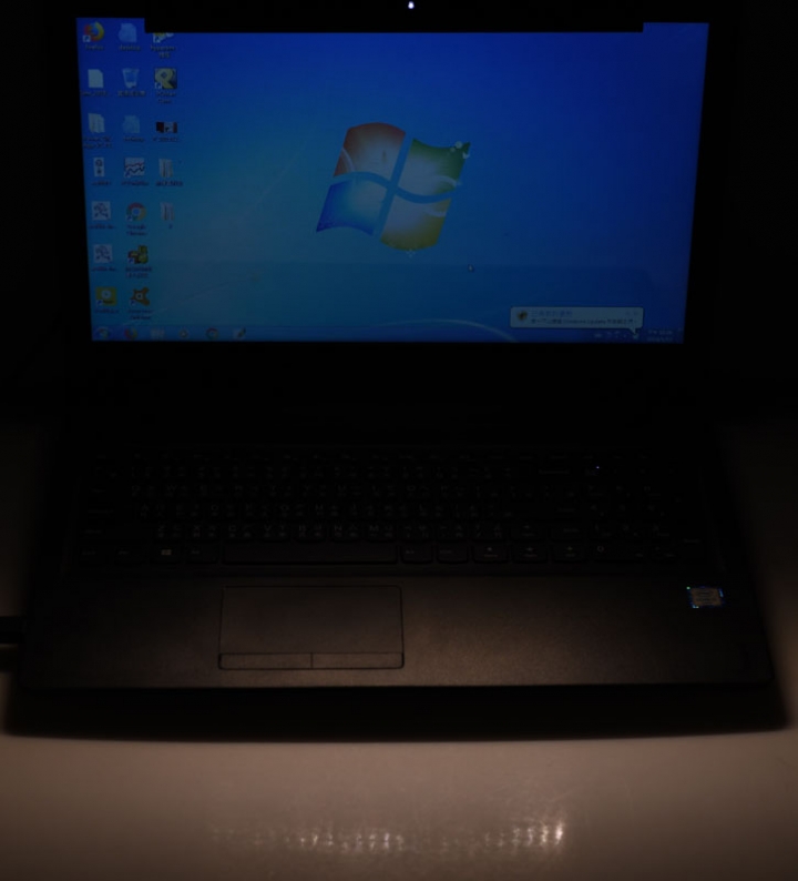 BenQ WiT ScreenBar Lite筆電智能掛燈開箱