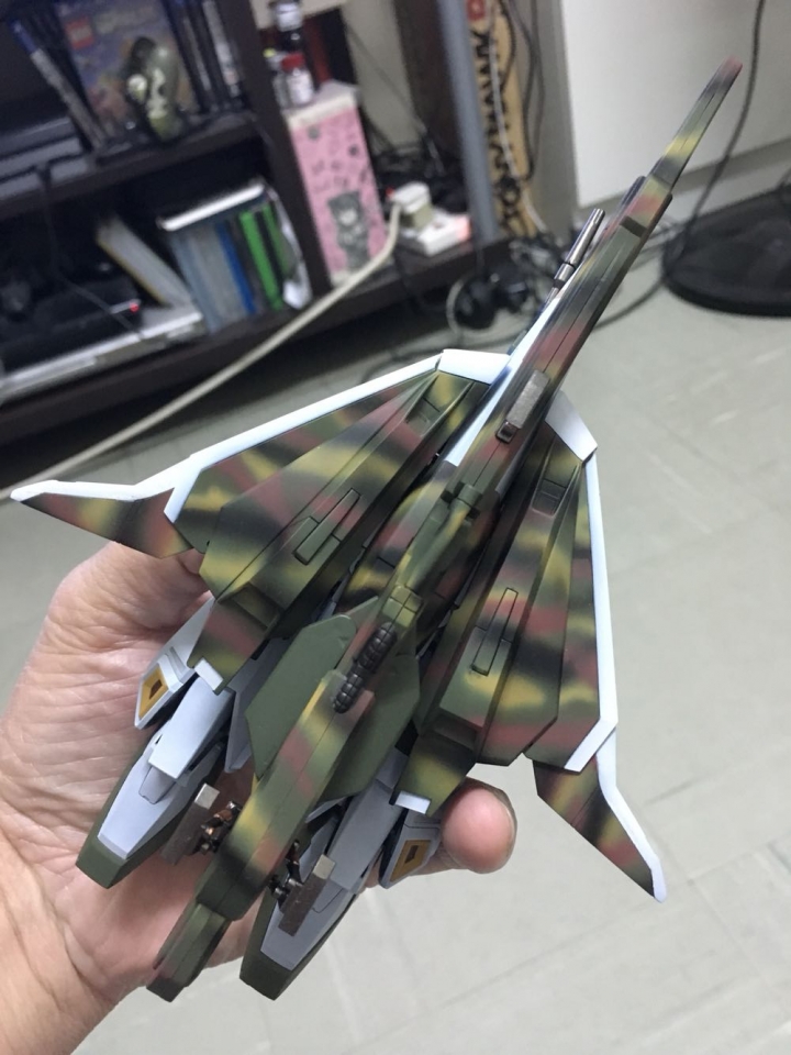 2018年的手尾，昨晚终於完成了 Z gundam