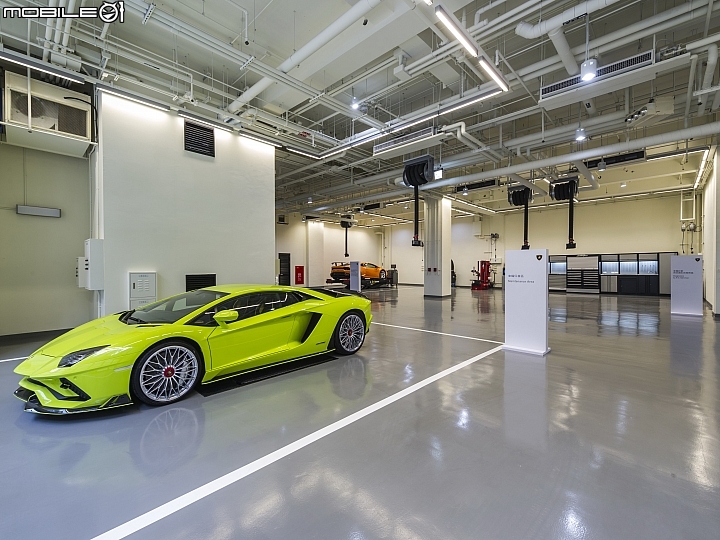 【採訪】Lamborghini台中全新展示暨服務中心正式開幕，原廠最新品牌規範提供全方位服務！