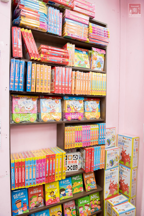【台南賣場】便宜玩具倉庫｜日韓台玩具批發｜大型玩具賣場~亞細亞toys批發家族台南店