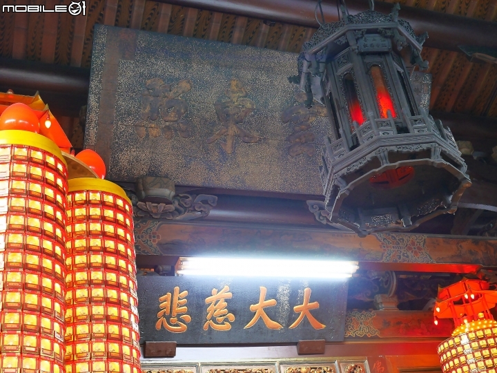 高雄 鳳山 鳳山龍山寺 — 精雕細琢的鳳山在地居民信仰中心