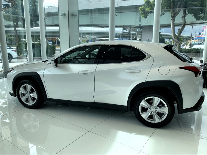 Audi Q2 v.s. Lexus UX，各有千秋選誰好啊