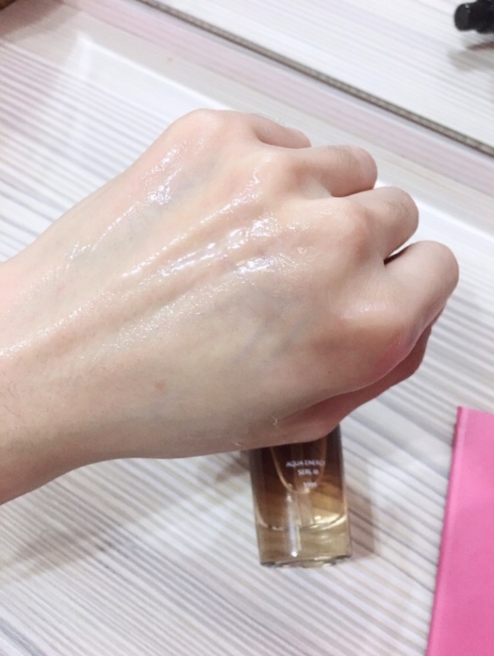 平價好吸收的鑽美姬精華液