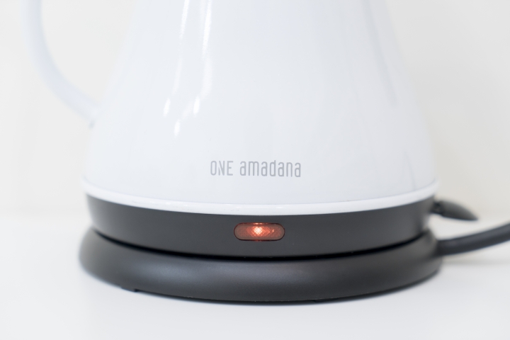 【開箱啦】ONE amadana 富士山手沖快煮壺 STKE-0104 | 手沖咖啡初心者的好選擇