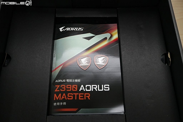 [開箱]  Z390 散熱用料強化中高階誠意之作 Z390 AORUS MASTER 大師超頻