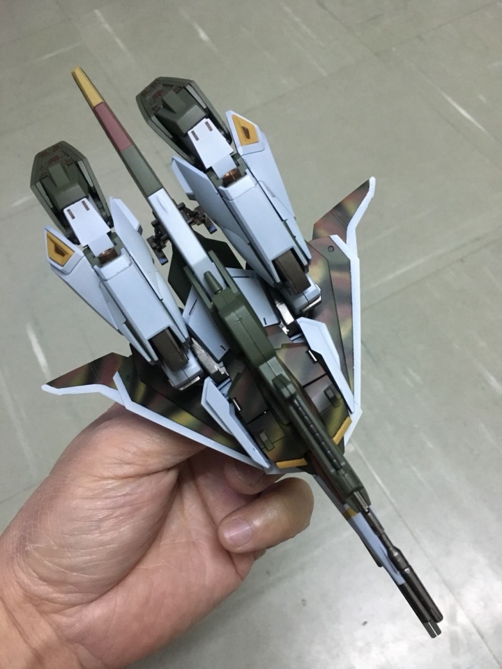 2018年的手尾，昨晚终於完成了 Z gundam