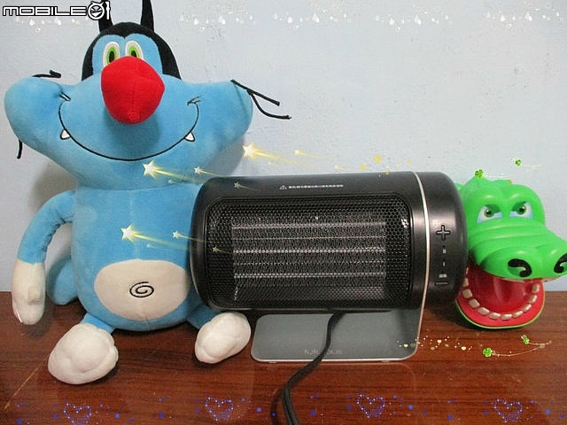 (開箱)小巧玲瓏電暖器推薦*[Futurous品感覺]二合一迷你陶瓷電暖器,讓寒冬遠離身。
