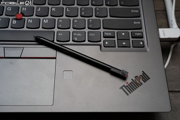 Lenovo 發表新一代 ThinkPad X1 Carbon 及 X1 Yoga 小改款卻有感！
