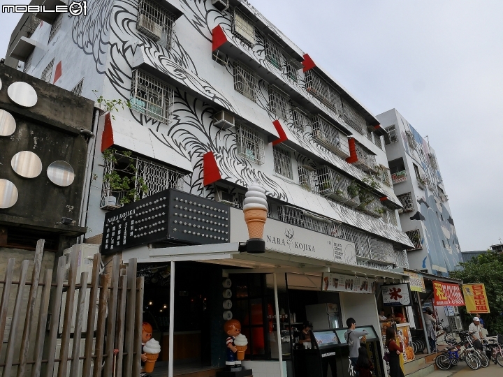 高雄市 鹽埕區 駁二藝術特區 大勇/蓬萊倉庫 — 多了輕軌,充滿文創氣息的海濱園區