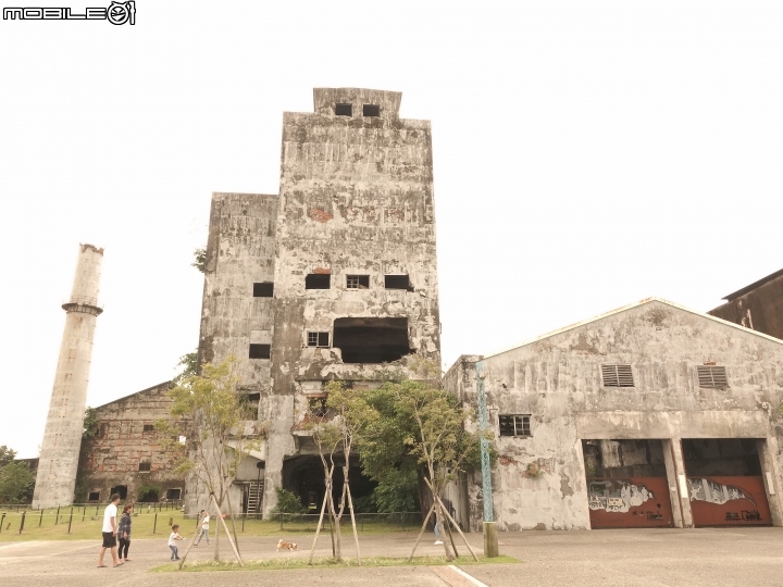 宜蘭 五結 中興文化創意產業園區 —造紙工廠幾成廢墟,翻轉成IG打卡新景點