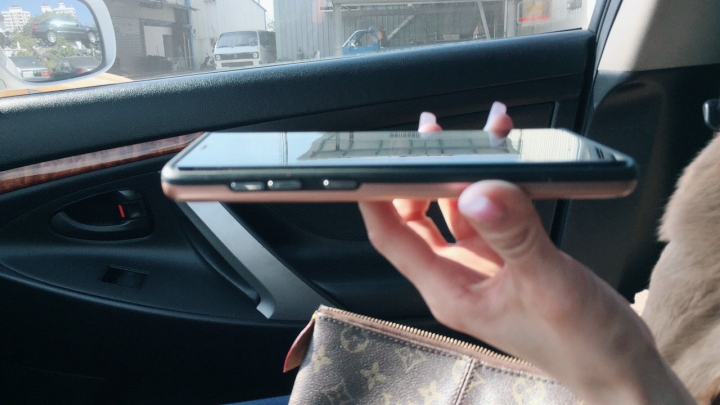 關於Note 9滿版 包膜的問題
