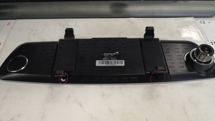 請問有人會拆「kingtech x2」這台行車紀錄器嗎？