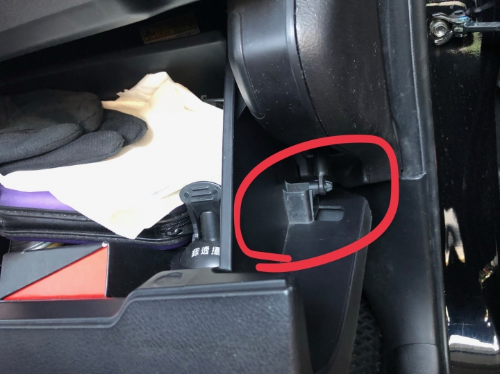 Camry 2.5E O3 臭氧負離子清淨機自行更換經驗分享