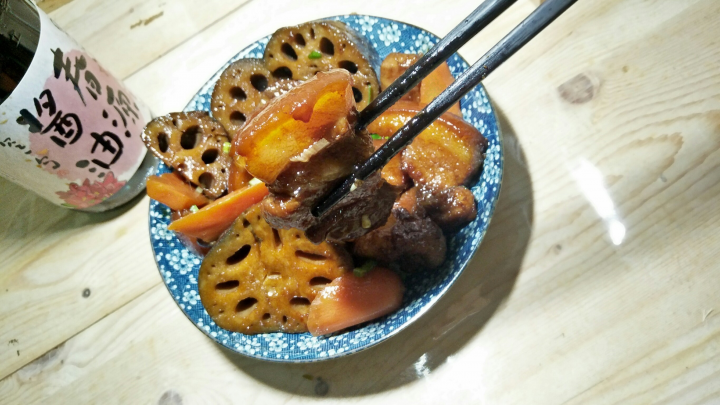 電鍋+煎鍋併用下飯菜：豆油伯春源醬油&蓮藕燉燜肉