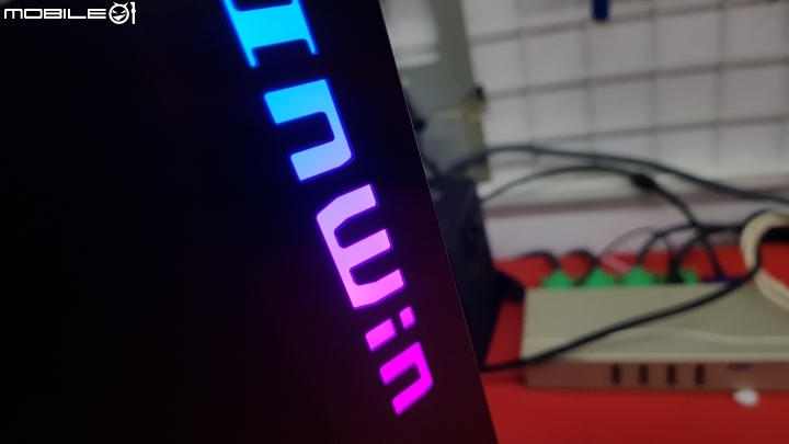 【開箱】簡約低調奢華感，INWIN 103機殼開箱分享