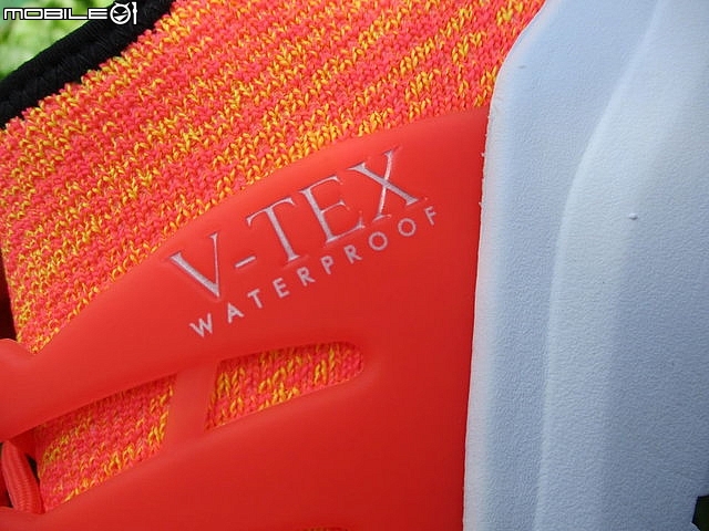 男女通殺的【"V-TEX" 】地表最強針織耐水鞋Water proof。