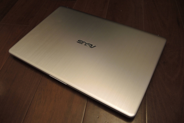 ASUS VivoBook S15 購入第一台自己買的筆電開箱