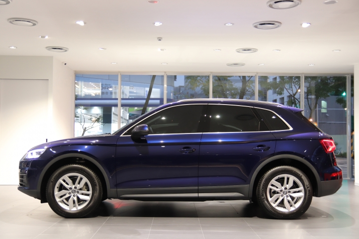 以後請多指教Audi Q5 45TFSI星際藍交車