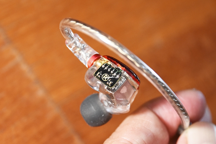 [開箱] FiiO FA7 動聽且令人愛不釋手的樓氏四單元動鐵MMCX可換線耳機