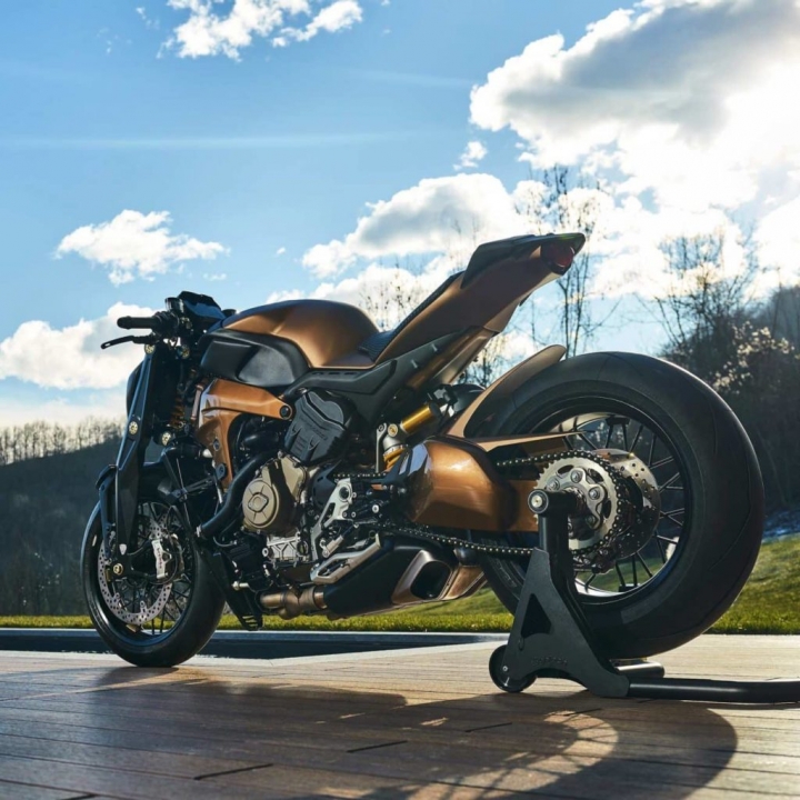 街頭霸王未來式？ DUCATI Streetfighter V4 PENTA 客製改裝車