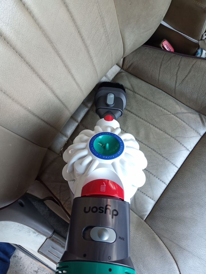 居家清潔的開掛神器!!! Dyson v7 mattress 除螨機  塵螨退散~!!