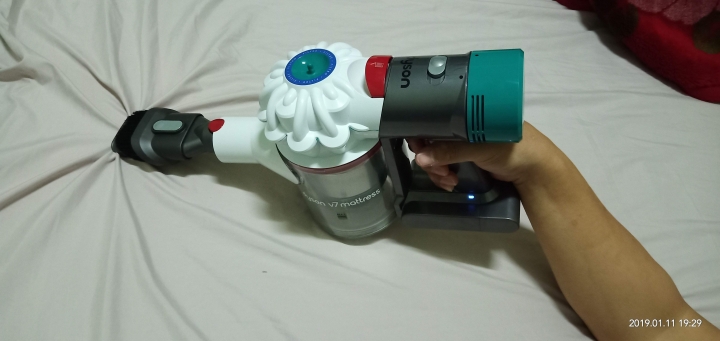 居家清潔的開掛神器!!! Dyson v7 mattress 除螨機  塵螨退散~!!