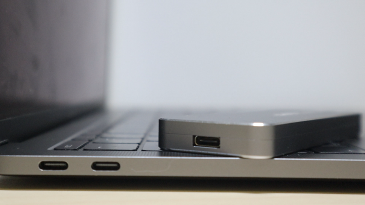 21 分鐘 SSD 連續讀寫狂操不掉速！ TEKQ 583 Superfast