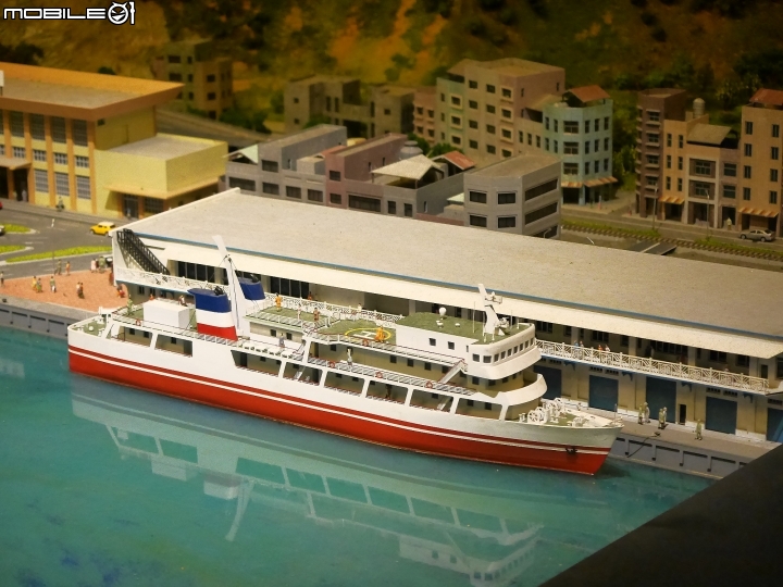 高雄市 鼓山區 哈瑪星台灣鐵道館 — 全臺最大鐵道模型，看個過癮，玩個過癮