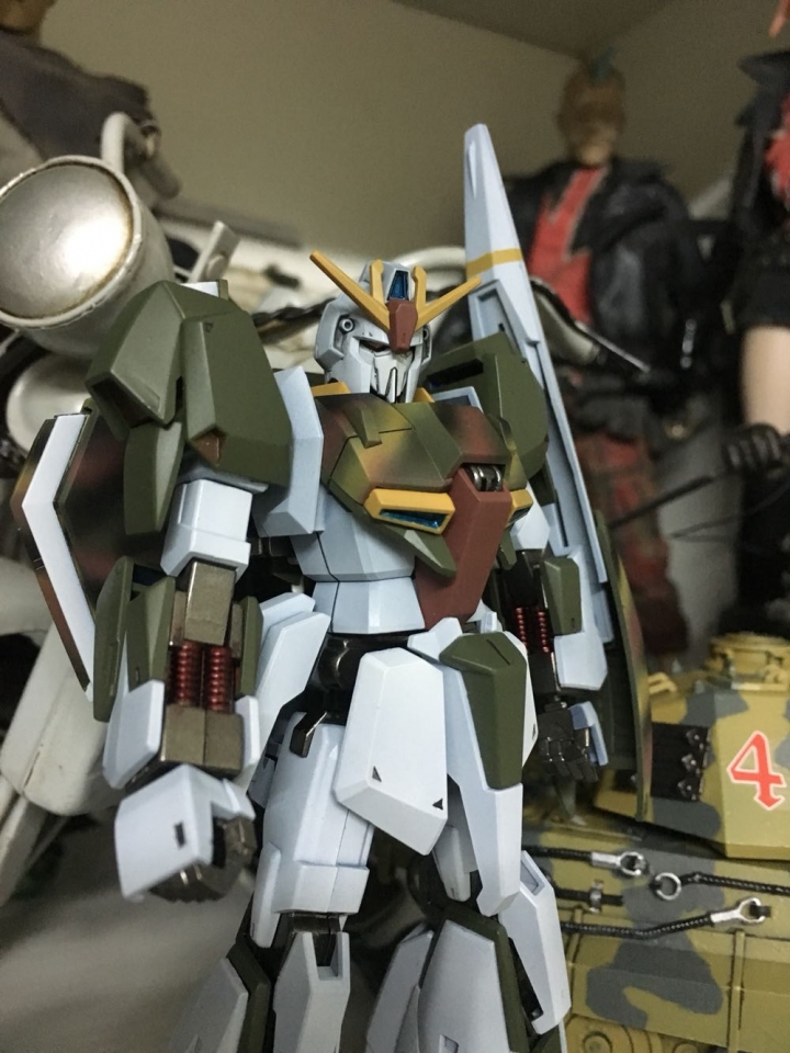 2018年的手尾，昨晚终於完成了 Z gundam