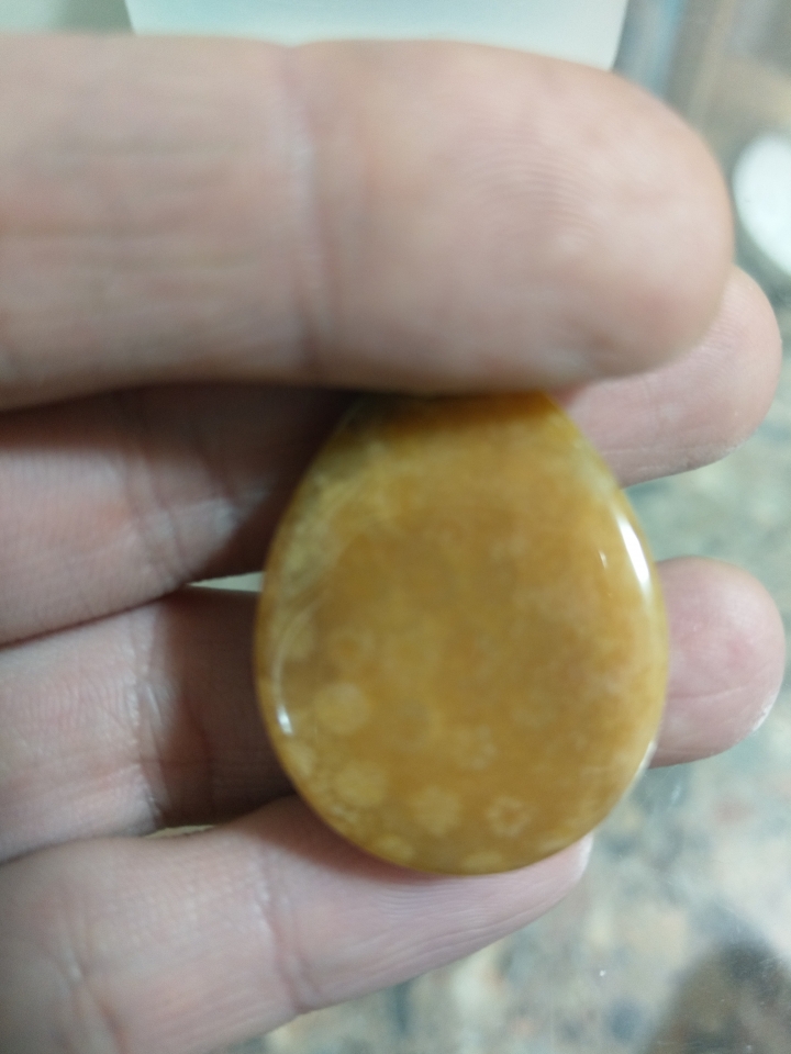 玉石問題 有人知道這是什麼嗎？